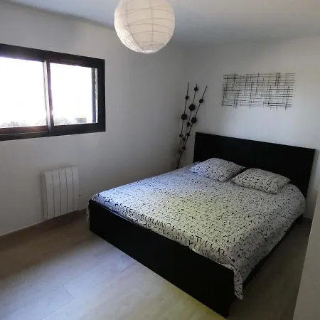 Proche Lac Du Salagou, Chambre Agreable Avec Salle D'Eau Et Wc Prive Lacoste  Exterior photo