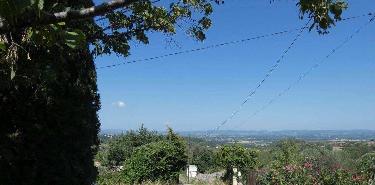 Proche Du Salagou, Agreable Avec Salle D'eau Et Wc Prive * Lacoste (Herault)